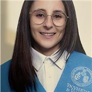 Profesora titulada en Filosofía con más de 2 años en experiencia dando clases tanto online como presencialmente